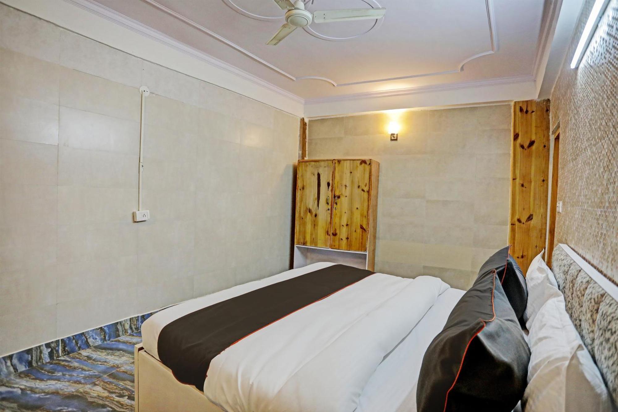 Umen Hotel Nearest Sector 66 Noida Exterior photo